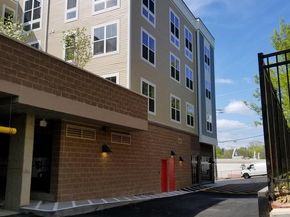 989 S Buchanan Street 320, Arlington VA 22204