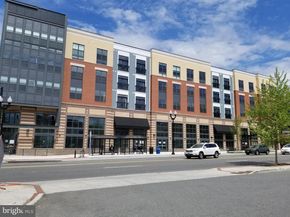 989 S Buchanan Street 320, Arlington VA 22204