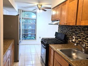 3376 Woodburn Road 32, Annandale VA 22003