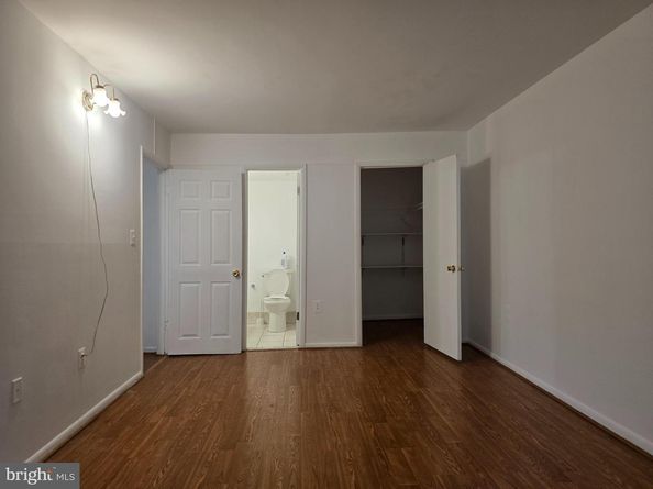 3376 Woodburn Road 32, Annandale VA 22003
