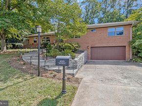 4520 39TH Street N, Arlington VA 22207