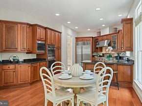 8424 Falcone Pointe Way, Vienna VA 22182