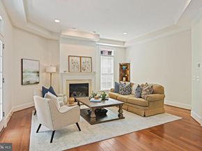 8424 Falcone Pointe Way, Vienna VA 22182