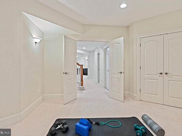 8424 Falcone Pointe Way, Vienna VA 22182