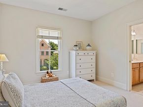 8424 Falcone Pointe Way, Vienna VA 22182