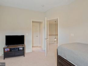 8424 Falcone Pointe Way, Vienna VA 22182