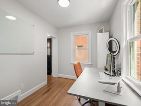 630 N Edison Street, Arlington VA 22203
