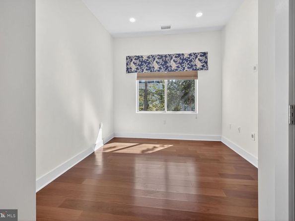 762 Park Road NW 7, Washington DC 20010