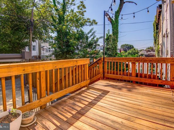 543 23rd Place NE, Washington DC 20002