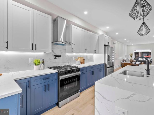 310 W Porter Street, Philadelphia PA 19148