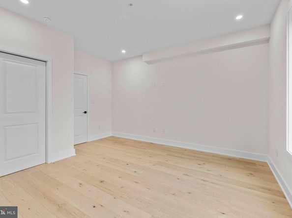 310 W Porter Street, Philadelphia PA 19148