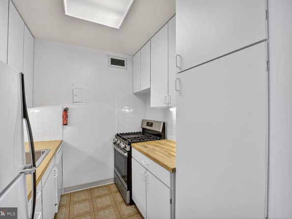 2475 Virginia Avenue NW 925, Washington DC 20037