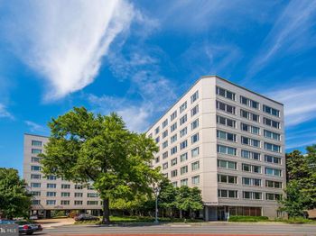 2475 Virginia Avenue NW