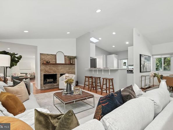 8216 Fenway Road, Bethesda MD 20817
