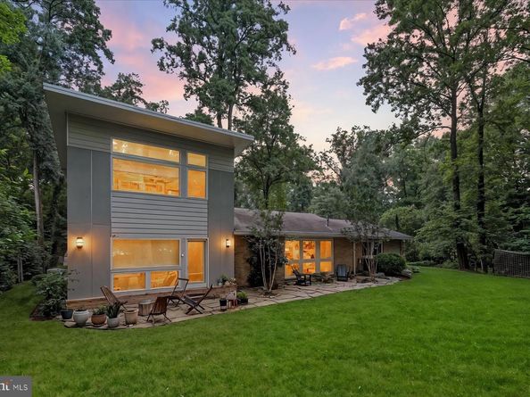 8216 Fenway Road, Bethesda MD 20817