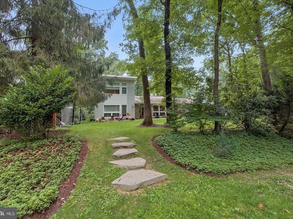 8216 Fenway Road, Bethesda MD 20817