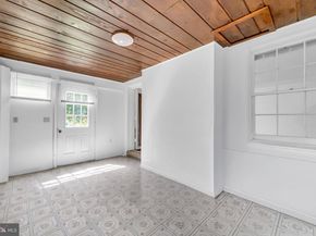 5943 2nd Street S, Arlington VA 22204