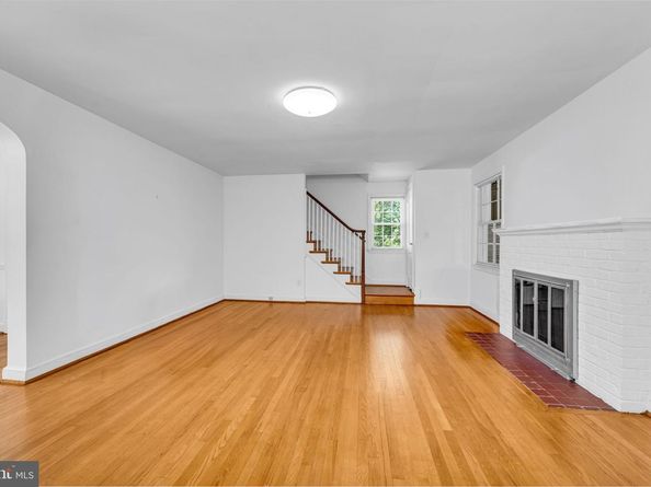 5943 2nd Street S, Arlington VA 22204