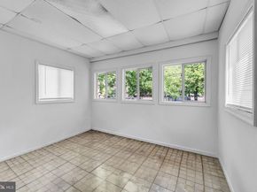 5943 2nd Street S, Arlington VA 22204