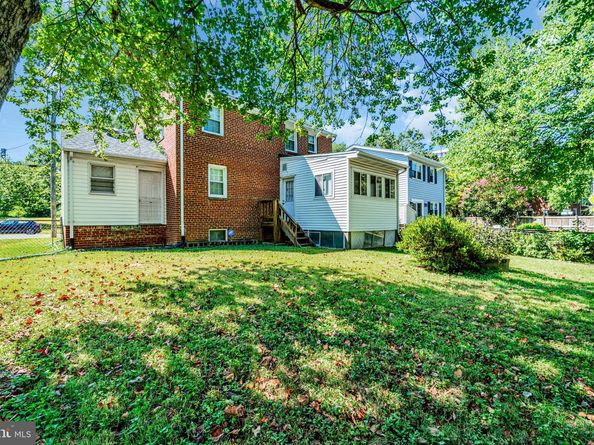 5943 2nd Street S, Arlington VA 22204