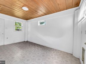 5943 2nd Street S, Arlington VA 22204