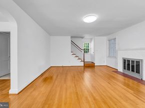 5943 2nd Street S, Arlington VA 22204