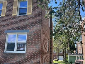 1104 Fanshawe Street, Philadelphia PA 19111