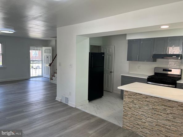 1104 Fanshawe Street, Philadelphia PA 19111