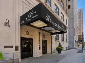 1324 Locust Street 1025, Philadelphia PA 19107