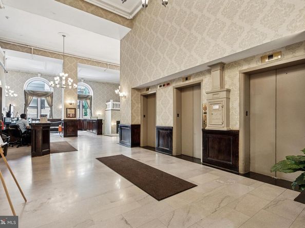 1324 Locust Street 1025, Philadelphia PA 19107