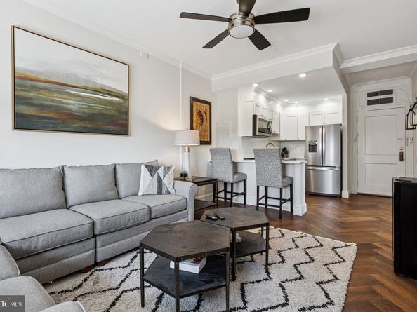 1324 Locust Street 1025, Philadelphia PA 19107