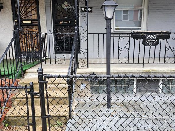 5626 Nelson St, Philadelphia PA 19138