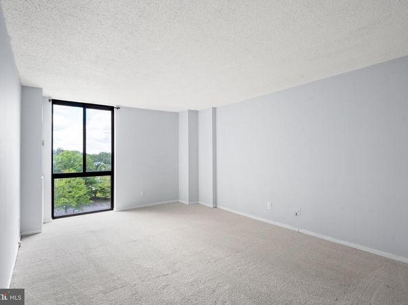 2311 Pimmit Drive 701, Falls Church VA 22043