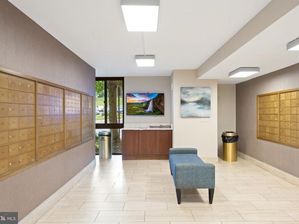 2311 Pimmit Drive 701, Falls Church VA 22043