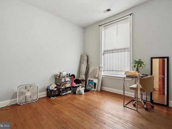 1900 W Diamond Street, Philadelphia PA 19121