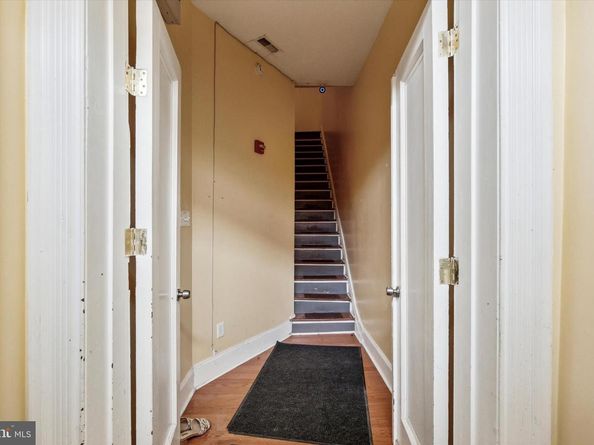 1900 W Diamond Street, Philadelphia PA 19121