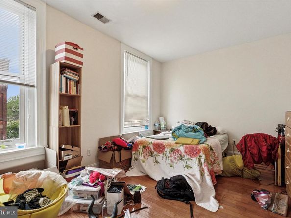 1900 W Diamond Street, Philadelphia PA 19121