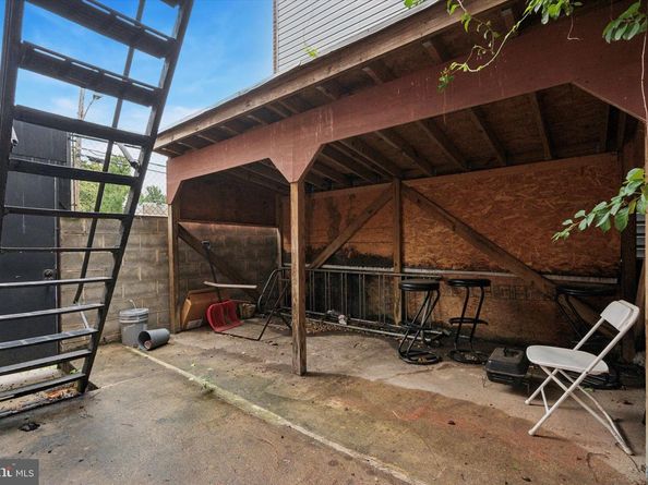 1900 W Diamond Street, Philadelphia PA 19121
