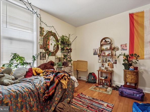1900 W Diamond Street, Philadelphia PA 19121