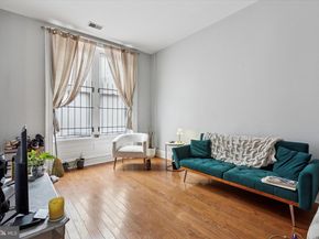 1900 W Diamond Street, Philadelphia PA 19121