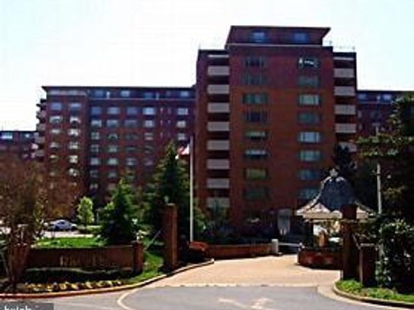 1111 Arlington Boulevard 418, Arlington VA 22209