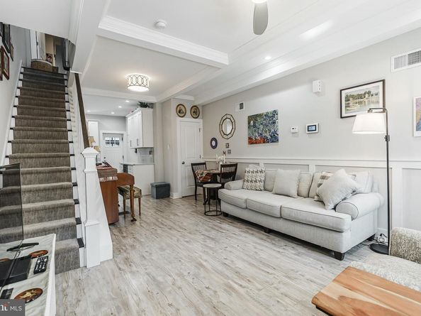 2504 S American Street, Philadelphia PA 19148