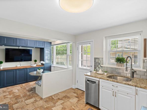 12 Lowrys Lane, Bryn Mawr PA 19010