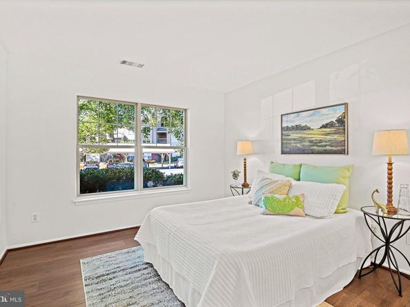 11710 Olde English Drive 11710B, Reston VA 20190