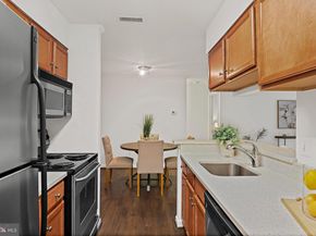 11710 Olde English Drive 11710B, Reston VA 20190