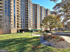 4500 S Four Mile Run Drive 732, Arlington VA 22204