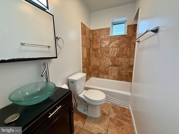 1953 Wakeling Street, Philadelphia PA 19124
