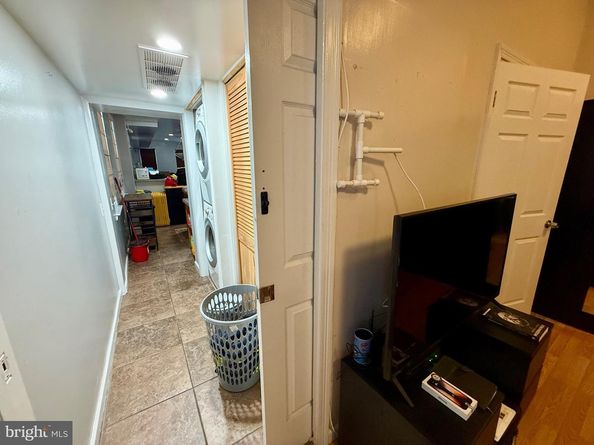 1953 Wakeling Street, Philadelphia PA 19124