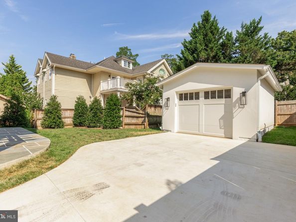 4427 Ridge Street, Chevy Chase MD 20815