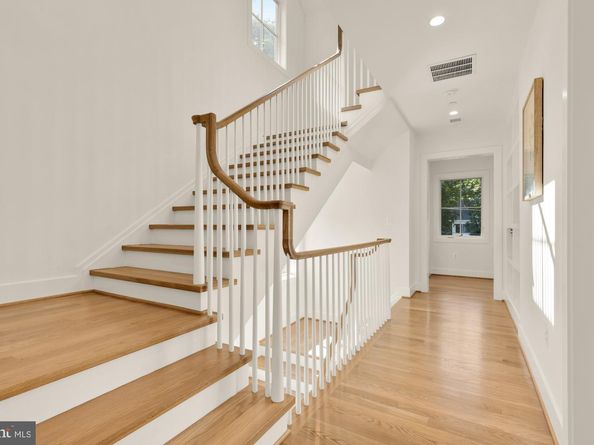 4427 Ridge Street, Chevy Chase MD 20815
